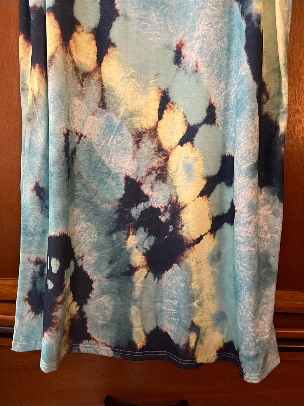 Unbranded & Untagged Casual Tie Dye Scoop Neck Dress in Turquoise-Yellow-Navy - Picture 4 of 5